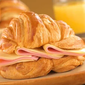 Croissant jamon y queso